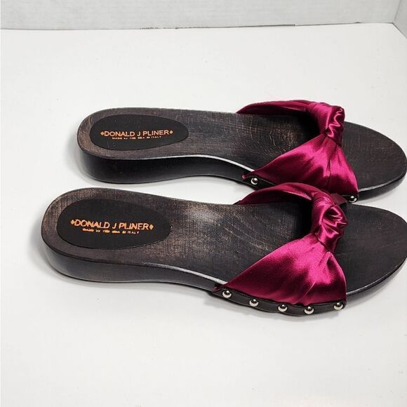 Donald J. Pline Sandal - Picture 13 of 13